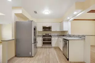 8340 SE Camellia Dr, Hobe Sound, FL 33455 - Photo 9