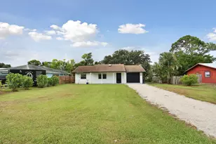 8340 SE Camellia Dr, Hobe Sound, FL 33455 - Photo 1