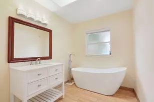 8340 SE Camellia Dr, Hobe Sound, FL 33455 - Photo 15