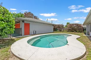 403 SW Cahoon Ct, Port Saint Lucie, FL 34953 - Photo 7