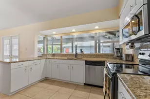 403 SW Cahoon Ct, Port Saint Lucie, FL 34953 - Photo 19