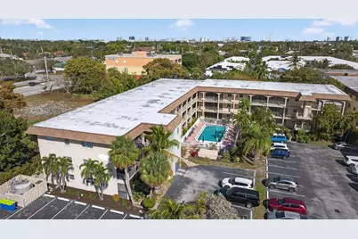 100 SE 6th Avenue #303, Pompano Beach, FL 33060 - Photo 15