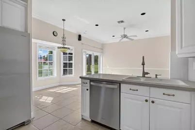 3151 NW 72nd Avenue, Margate, FL 33063 - Photo 5