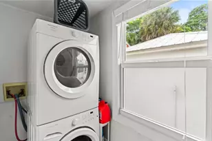 219 31st St, West Palm Beach, FL 33407 - Photo 17