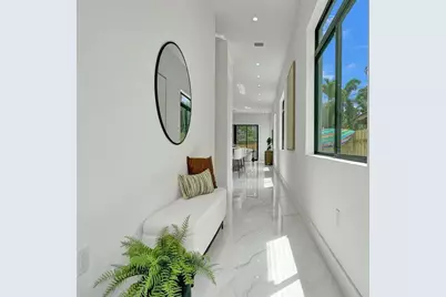 608 SW 7th Avenue, Fort Lauderdale, FL 33315 - Photo 5