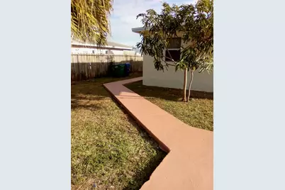 10480 SW 181st Terrace, Miami, FL 33157 - Photo 9