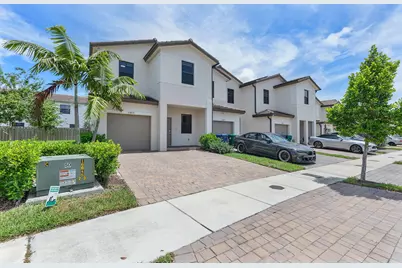 23425 SW 129th Avenue, Homestead, FL 33032 - Photo 3