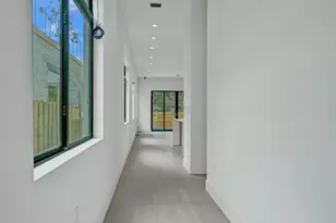 606-608 SW 7th Ave, Fort Lauderdale, FL 33315 - Photo 3