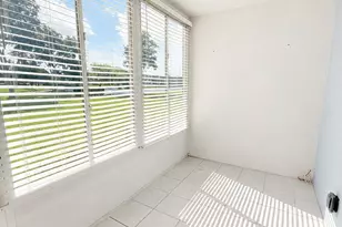 1089 Wolverton E, Boca Raton, FL 33434 - Photo 11