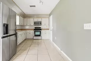 108 Santa Monica Ave, Royal Palm Beach, FL 33411 - Photo 15