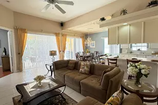 8262 Dominica Pl, Wellington, FL 33414 - Photo 15