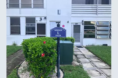 275 Windsor L, West Palm Beach, FL 33417 - Photo 5