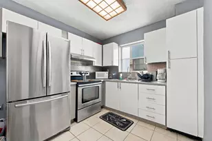 713 Collins Ave, Miami Beach, FL 33139 - Photo 9