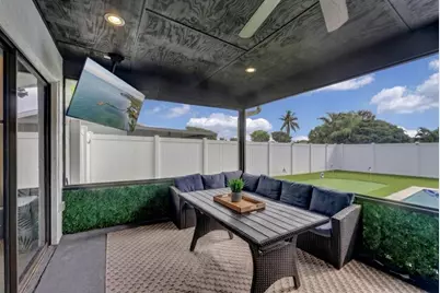 9819 Spanish Isles Drive, Boca Raton, FL 33496 - Photo 27