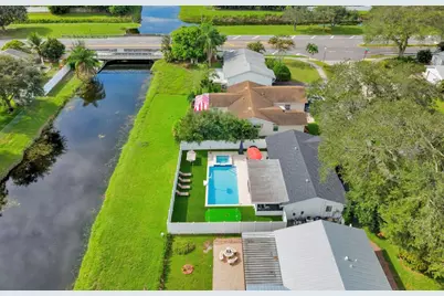 9819 Spanish Isles Drive, Boca Raton, FL 33496 - Photo 3