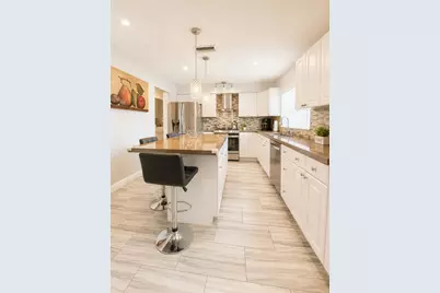 10720 NW 26th Place, Sunrise, FL 33322 - Photo 7