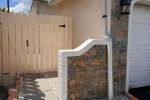 10720 NW 26th Pl, Sunrise, FL 33322 - Photo 21