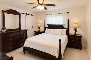 10720 NW 26th Pl, Sunrise, FL 33322 - Photo 9
