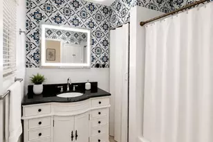 10720 NW 26th Pl, Sunrise, FL 33322 - Photo 11