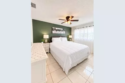 10720 NW 26th Place, Sunrise, FL 33322 - Photo 13