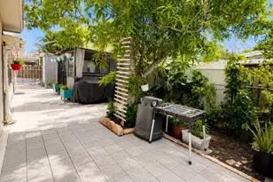 10720 NW 26th Pl, Sunrise, FL 33322 - Photo 25