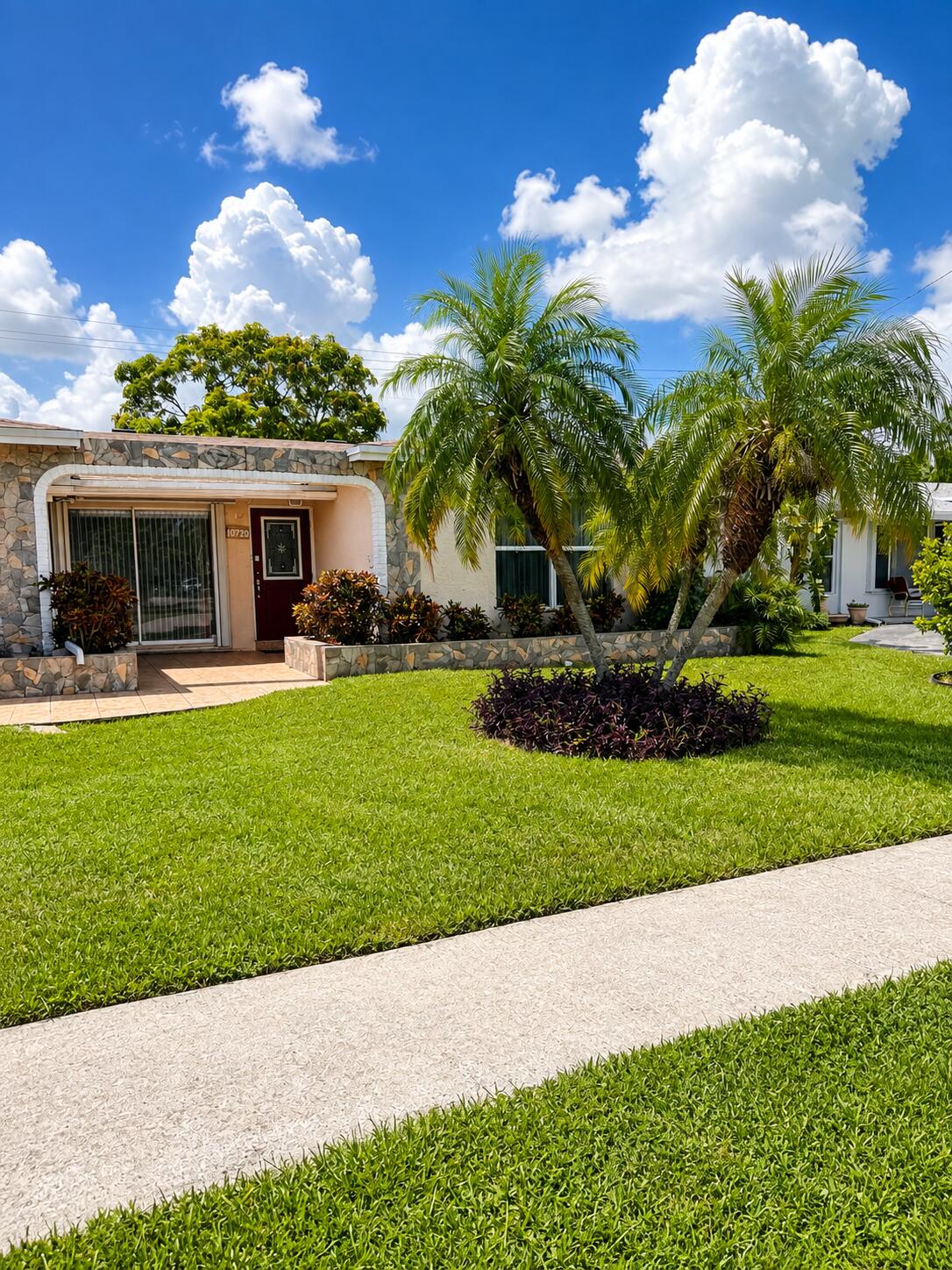 10720 NW 26th Pl - 10720 NW 26th Pl, Sunrise, FL 33322 Luxury Property | Jose Angel Pina