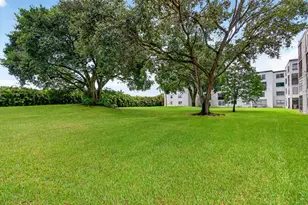 9440 SW 8th St, Boca Raton, FL 33428 - Photo 47