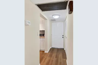 9440 SW 8th Street #401, Boca Raton, FL 33428 - Photo 7