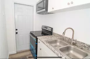 721 NW 19th Terrace, Fort Lauderdale, FL 33311 - Photo 5