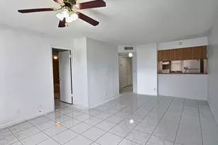 889 Twin Lakes Dr, Coral Springs, FL 33071 - Photo 7