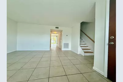 329 Gulfstream Road, Dania Beach, FL 33004 - Photo 7
