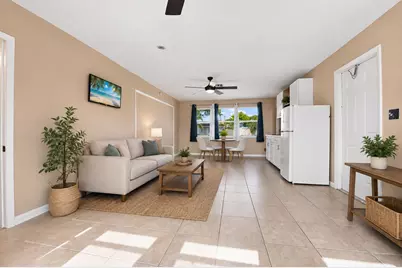 2610 NE 8th Avenue, Pompano Beach, FL 33064 - Photo 9