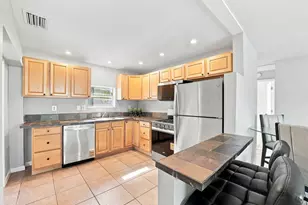 2610 NE 8th Ave, Pompano Beach, FL 33064 - Photo 7
