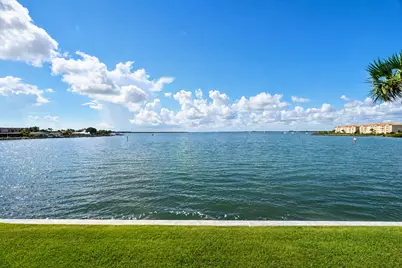 1177 Bayshore Drive #207, Fort Pierce, FL 34949 - Photo 5
