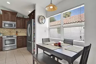 7572 Parkside Ln, Margate, FL 33063 - Photo 11