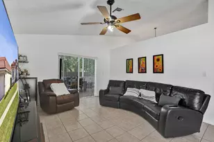 7572 Parkside Ln, Margate, FL 33063 - Photo 17