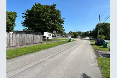4900 SW 103rd Place #1, Miami, FL 33165 - Photo 47