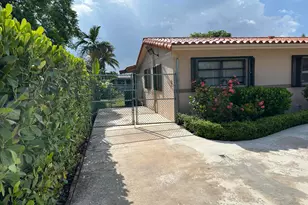 4900 SW 103rd Pl, Miami, FL 33165 - Photo 53
