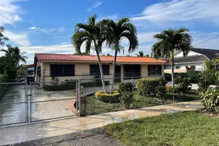 4900 SW 103rd Pl, Miami, FL 33165 - Photo 1