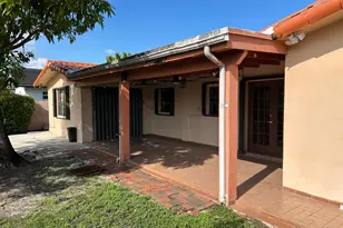 4900 SW 103rd Pl, Miami, FL 33165 - Photo 9