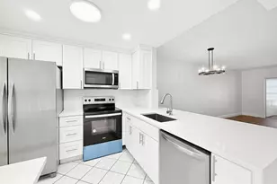9272 SW 3rd St, Boca Raton, FL 33428 - Photo 1