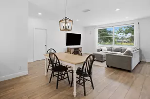7098 Burgess Dr, Lake Worth, FL 33467 - Photo 9