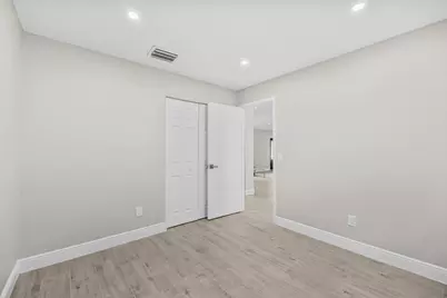 265 SW Dalton Circle, Port Saint Lucie, FL 34953 - Photo 17