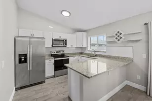 265 SW Dalton Cir, Port Saint Lucie, FL 34953 - Photo 5