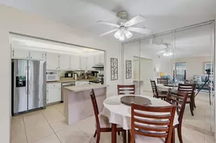 331 Knotty Pine Cir, Greenacres, FL 33463 - Photo 7