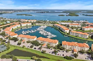 16 Harbour Isle Dr W, Fort Pierce, FL 34949 - Photo 29