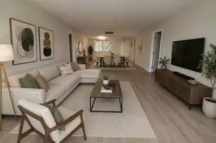 3980 Oaks Clubhouse Dr, Pompano Beach, FL 33069 - Photo 5