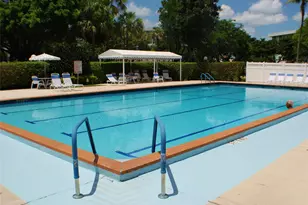 3980 Oaks Clubhouse Dr, Pompano Beach, FL 33069 - Photo 11