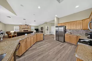 3601 Cottonwood Dr, Fort Pierce, FL 34981 - Photo 15