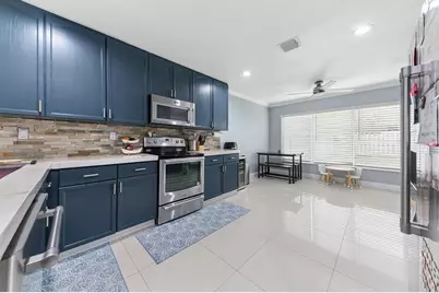 4176 Torres Circle, West Palm Beach, FL 33409 - Photo 9